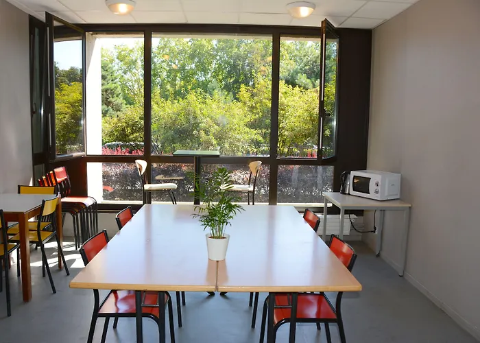 Cis De Champagne - Ethic Etapes 2*